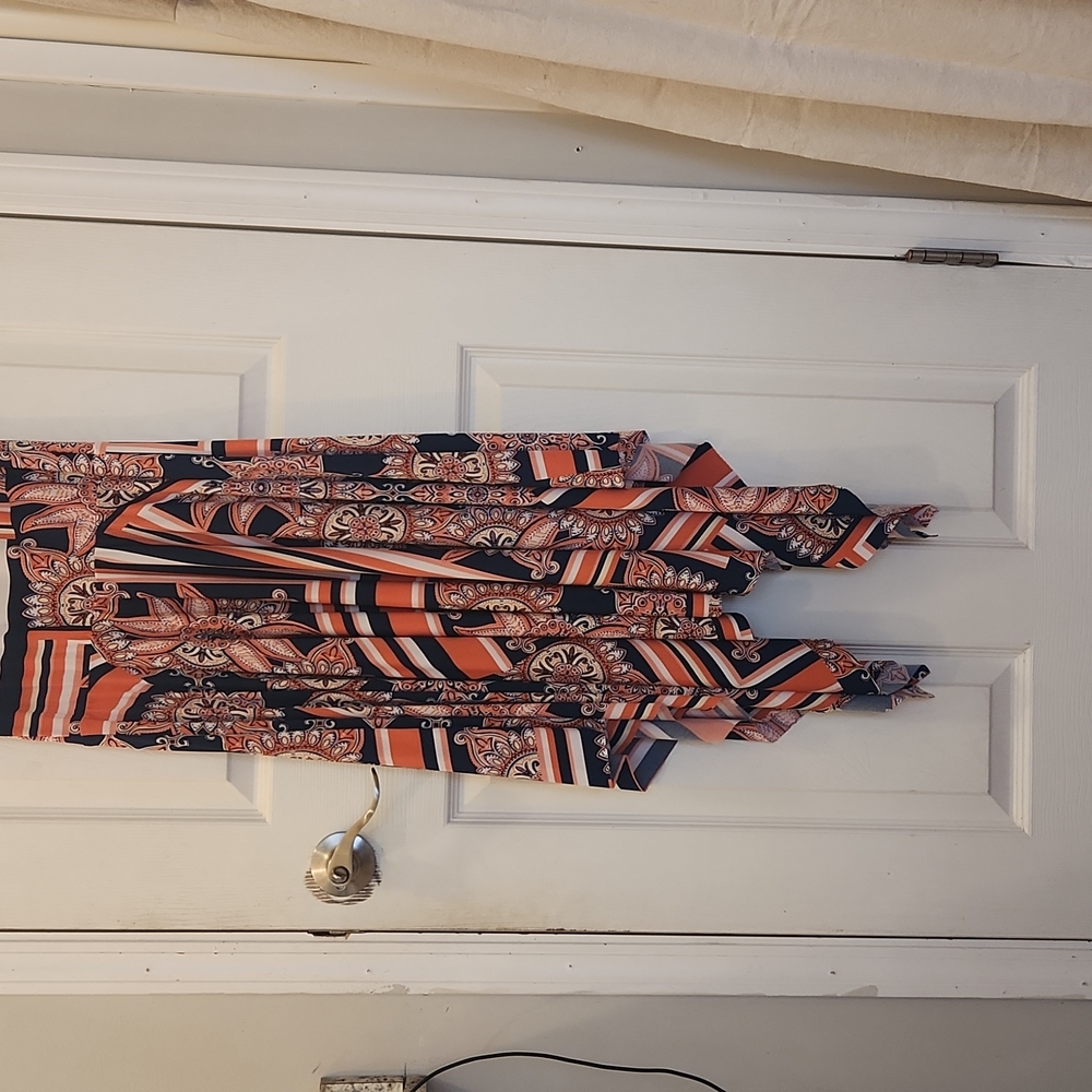 Dress - Picture 4 of 7